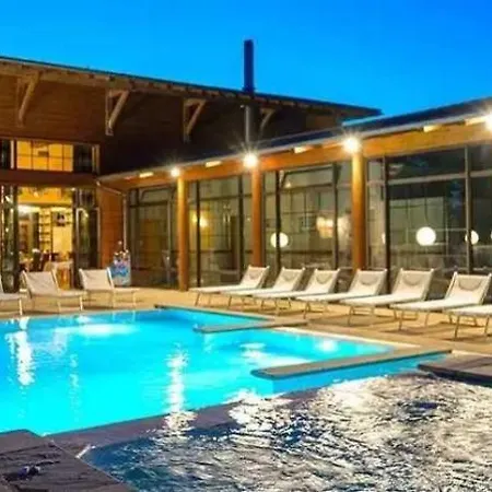 4 Etoiles - Piscine - Ef0ccd